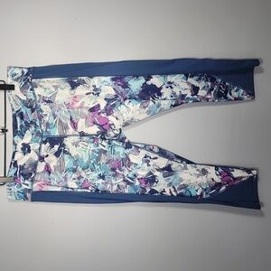 Tek Gear Dry Tek Capri Print Leggings